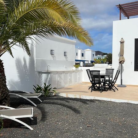 Lovely Casa Felicidad, Swimming Pool, Wifi X Private Garden Playa Blanca  Exterior photo