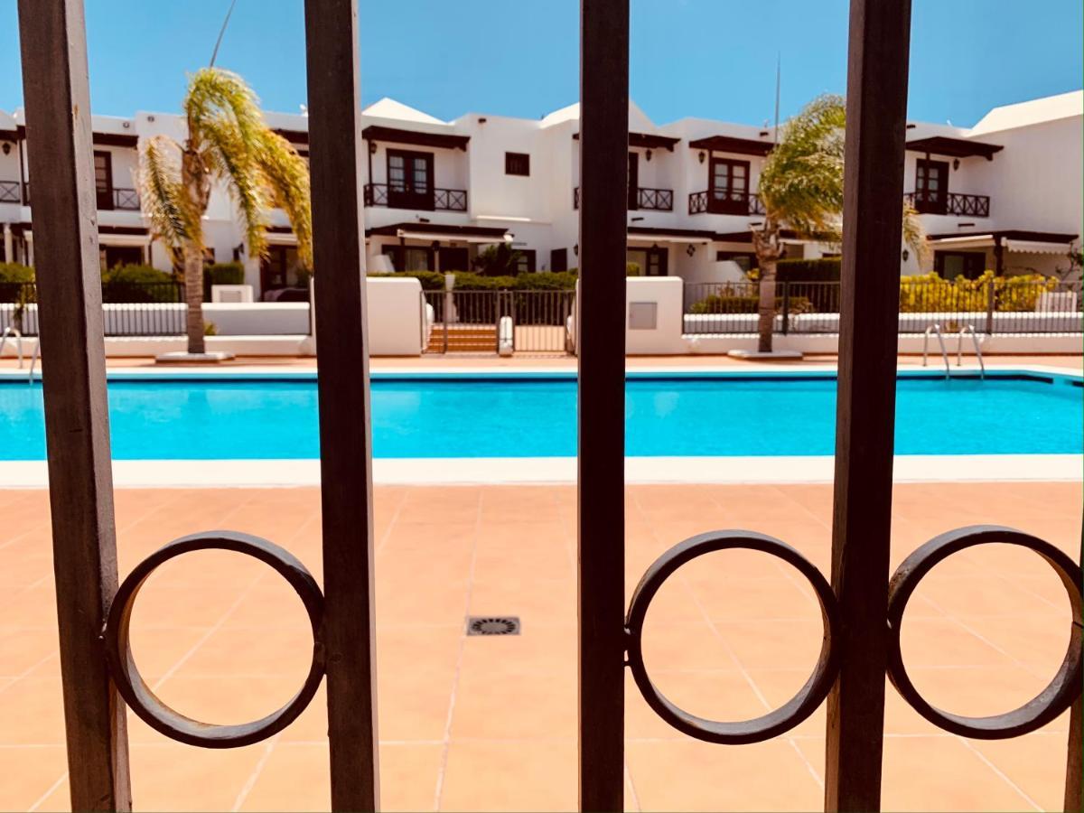 Lovely Casa Felicidad, Swimming Pool, Wifi X Private Garden Playa Blanca  Exterior photo