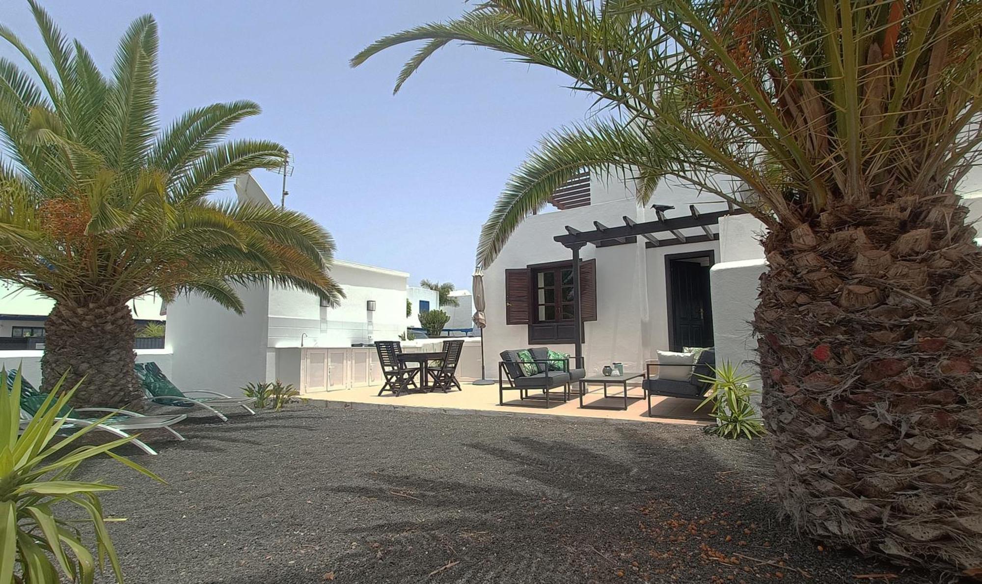 Lovely Casa Felicidad, Swimming Pool, Wifi X Private Garden Playa Blanca  Exterior photo